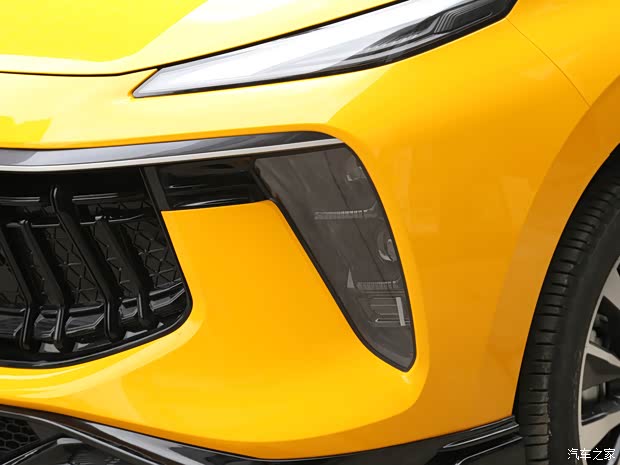 東風(fēng)風(fēng)行 風(fēng)行T5 EVO 2022款 1.5TD DCT星耀版 熱浪