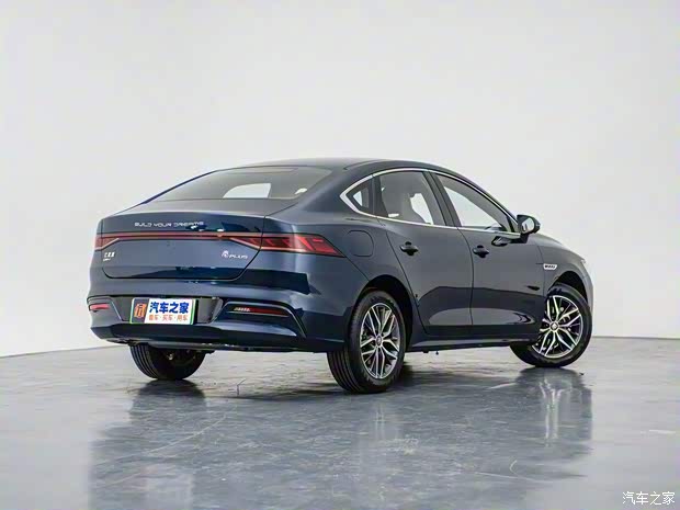 比亚迪 秦PLUS 2023款 冠军版 DM-i 120KM 旗舰型 比亚迪 秦PLUS 2023款 冠军版 DM-i 120KM 旗舰型