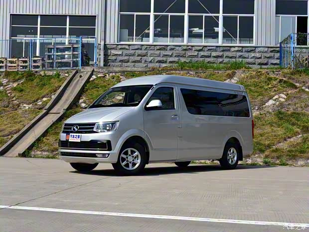 廈門金龍 凱銳浩克 2018款 2.2L 舒適型10座V22 廈門金龍 凱銳浩克 2018款 2.2L 舒適型10座V22