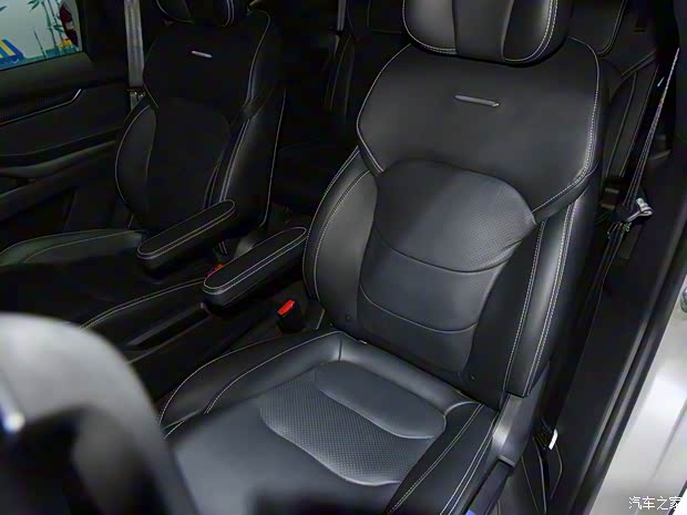 上汽大通 上汽大通MAXUS D90 Pro 2022款 2.0T 柴油四驅川藏公路版 6座