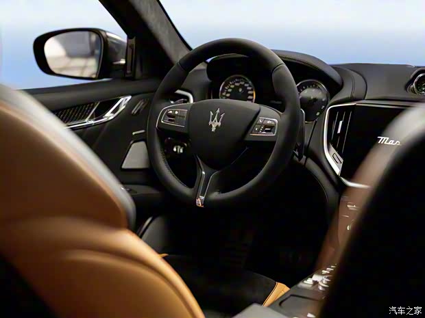 玛莎拉蒂 Ghibli 2023款 334 Ultima