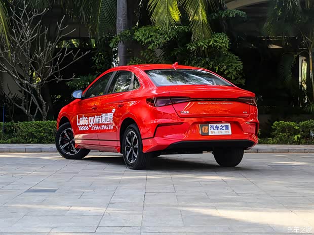 比亞迪 比亞迪e3 2020款 高續(xù)航版 耀·豪華型