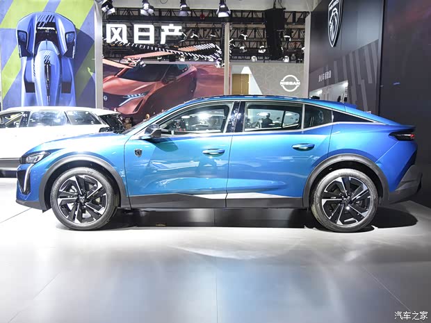 東風(fēng)標(biāo)致 標(biāo)致408X 2023款 高配版