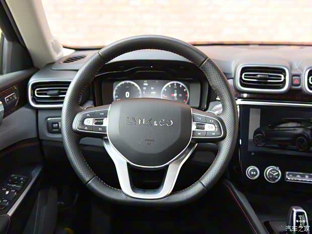 领克 领克02 2018款 2.0T 四驱劲Pro版