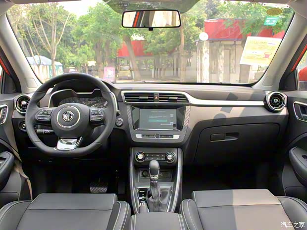 上汽集团 名爵ZS 2018款 1.5L 自动尊享互联网版 上汽集团 名爵ZS 2018款 1.5L 自动尊享互联网版