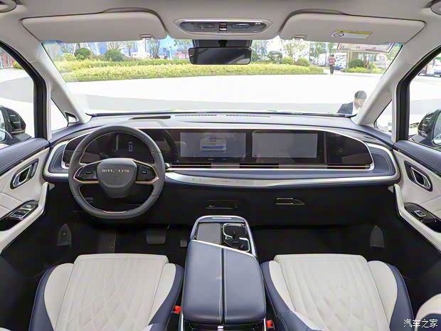 上汽大通 上汽大通MAXUS MIFA 9 2022款 锦绣高山 上汽大通 上汽大通MAXUS MIFA 9 2022款 锦绣高山