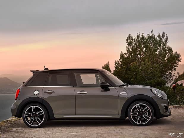 MINI MINI 2019款 1.5T COOPER S 五门版 MINI MINI 2019款 1.5T COOPER S 五门版