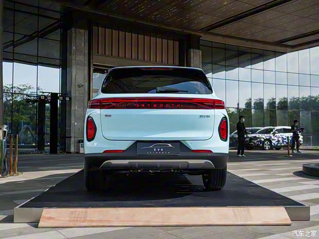 創(chuàng)維汽車 創(chuàng)維EV6 2022款 620 標(biāo)準(zhǔn)版