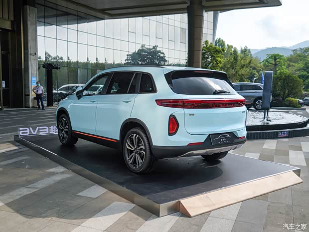 創(chuàng)維汽車 創(chuàng)維EV6 2022款 620 標(biāo)準(zhǔn)版