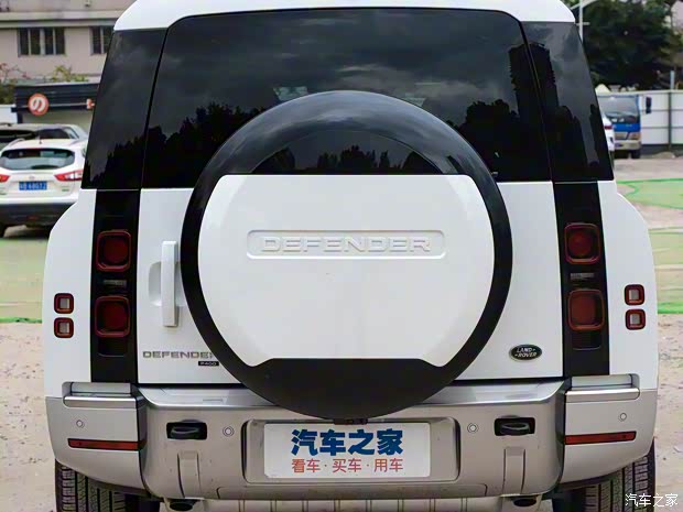 路虎(進(jìn)口) 路虎衛(wèi)士 2023款 130 3.0T P400 HSE