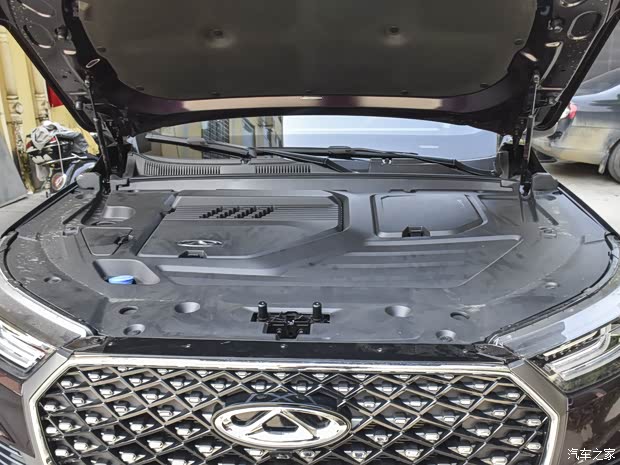 奇瑞汽車 瑞虎8 PLUS鯤鵬e+ 2022款 PHEV 1.5T風(fēng)范e+