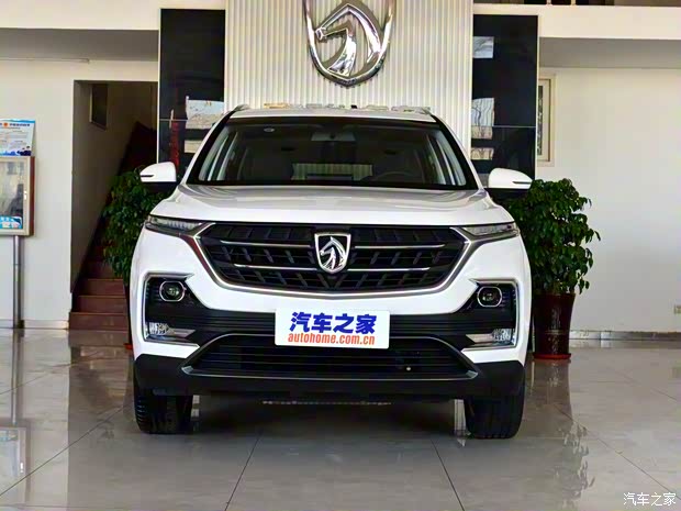 上汽通用五菱 宝骏530 2018款 1.5T 手动尊贵型