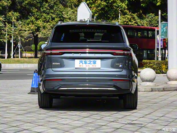 吉利汽车 星越L 2022款 1.5T 雷神Hi·X油电混动版 高配版