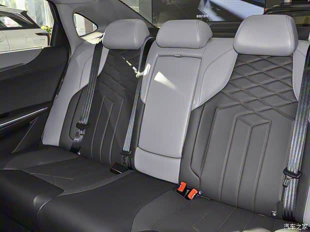 長(zhǎng)安汽車 銳程PLUS 2023款 1.5T DCT旗艦型