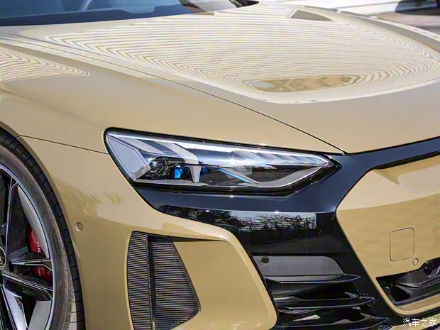 Audi Sport 奥迪RS e-tron GT 2023款 基本型 Audi Sport 奥迪RS e-tron GT 2023款 基本型