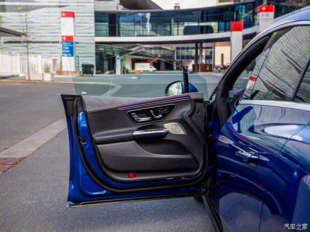 梅赛德斯-EQ 奔驰EQE(海外) 2022款 500 4MATIC AMG Line 欧洲版 梅赛德斯-EQ 奔驰EQE(海外) 2022款 500 4MATIC AMG Line 欧洲版