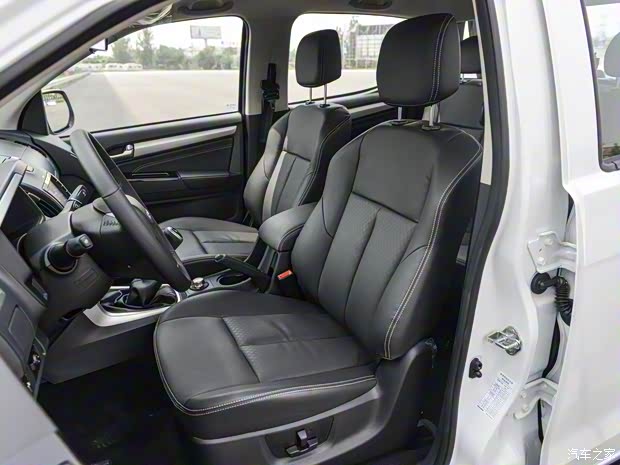 江西五十铃 铃拓 2018款 2.5T四驱豪华款JE4D25Q5A