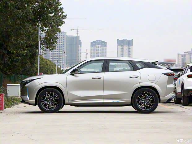 长安汽车 欧尚Z6新能源 2022款 蓝鲸iDD 150KM旗舰PLUS 长安汽车 欧尚Z6新能源 2022款 蓝鲸iDD 150KM旗舰PLUS