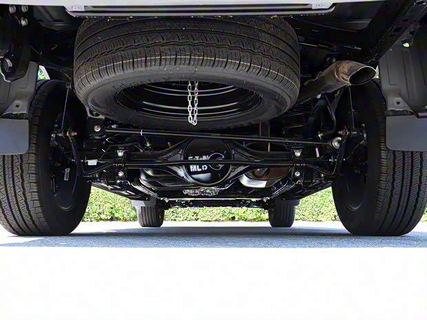 郑州日产 锐骐7 2022款 2.3T自动四驱柴油旗舰型M9T