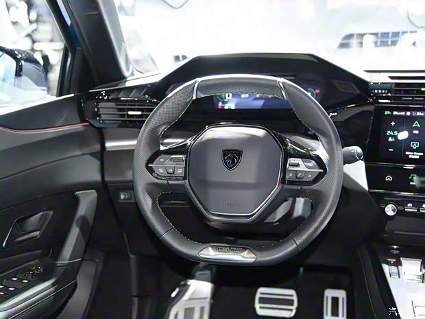 東風(fēng)標(biāo)致 標(biāo)致408X 2023款 高配版