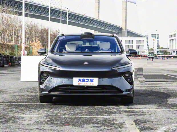 蔚来 蔚来ET7 2022款 100kWh 首发版 蔚来 蔚来ET7 2022款 100kWh 首发版