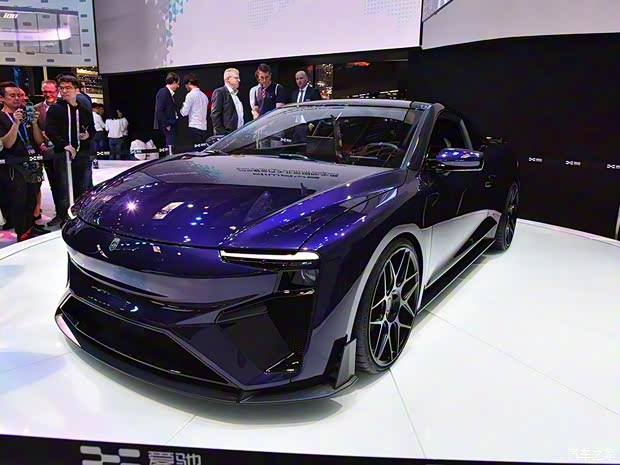 愛馳汽車 RG Nathalie 2018款 基本型