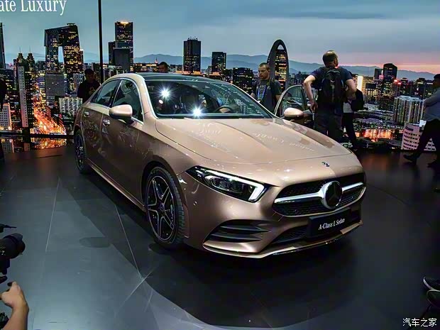 北京奔馳 奔馳A級 2018款 A 200 L 高配