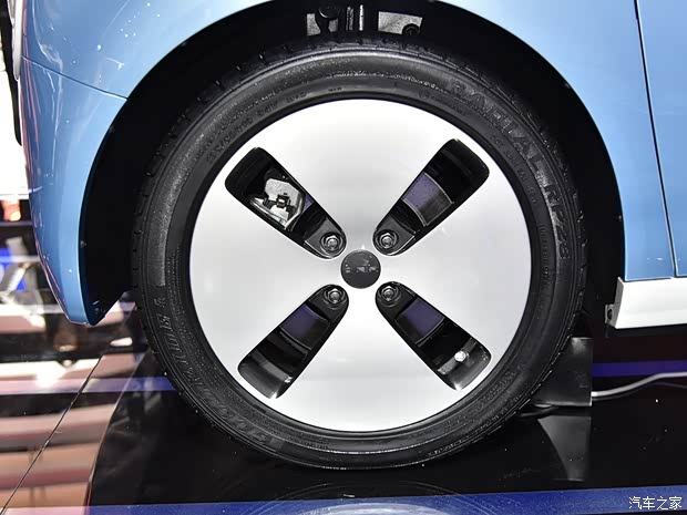 长城汽车 欧拉R1 2018款 基本型 长城汽车 欧拉R1 2018款 基本型