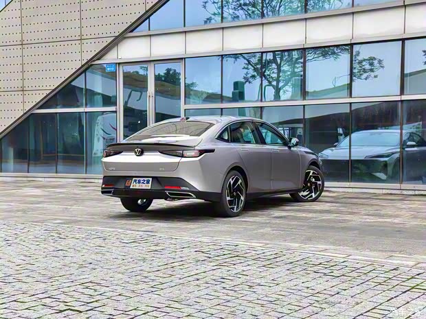 长安汽车 逸达 2023款 基本型 长安汽车 逸达 2023款 基本型