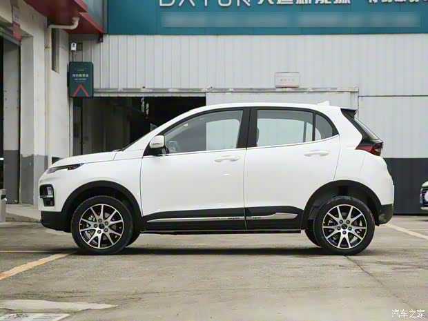 大運(yùn)汽車 悅虎 2022款 改款 30.66kWh 兩驅(qū)貴賓版 大運(yùn)汽車 悅虎 2022款 改款 30.66kWh 兩驅(qū)貴賓版