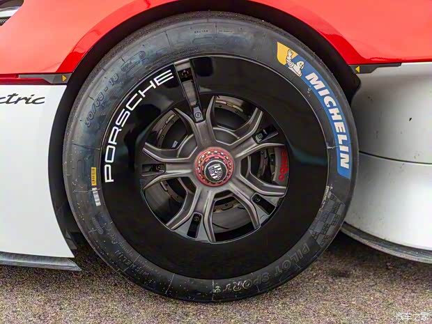 保時(shí)捷 Mission R 2021款 基本型