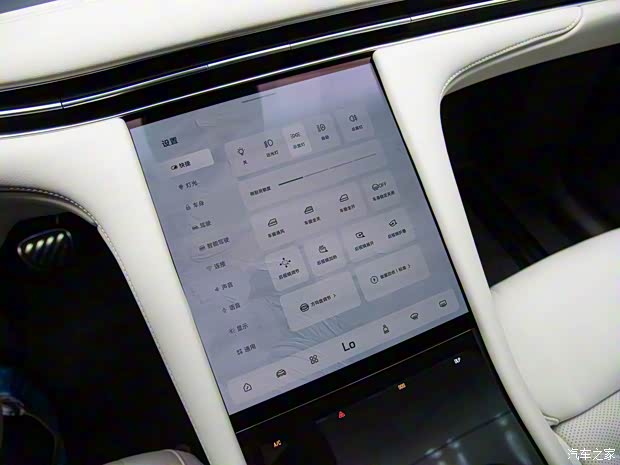 智己汽車 智己LS7 2023款 100kWh 四驅(qū)版