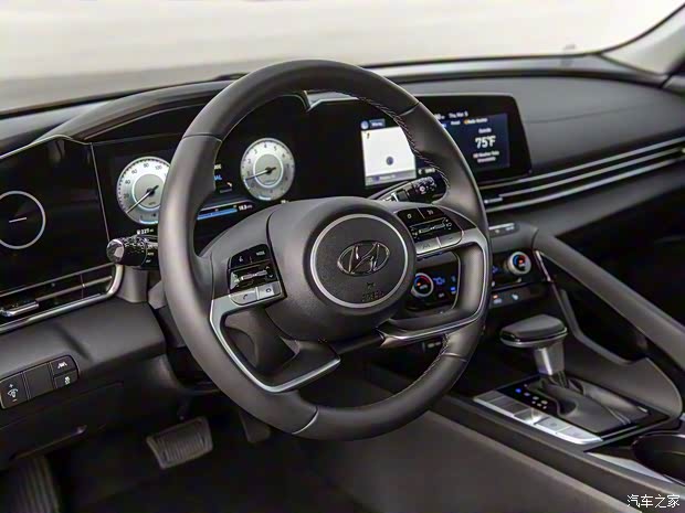 現(xiàn)代(進(jìn)口) 伊蘭特(海外) 2021款 基本型