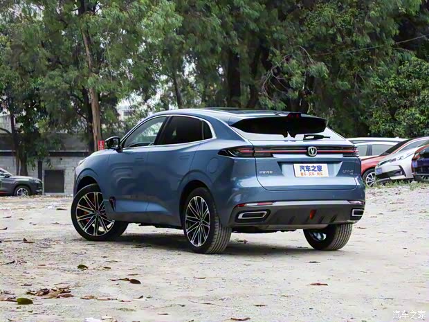 長(zhǎng)安汽車 長(zhǎng)安UNI-K新能源 2022款 藍(lán)鯨iDD 1.5T 尊貴型