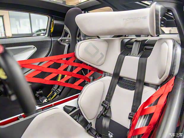 保時(shí)捷 Mission R 2021款 基本型