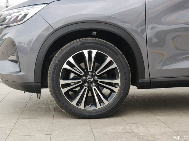 广汽乘用车 传祺GS5 2020款 270T 自动尊享版