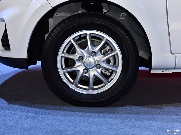 北汽瑞翔 博腾V1 2022款 1.5L乘用车舒适型R15C1