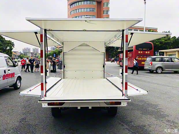 五菱工業(yè) 五菱榮光新卡翼開啟 2020款 1.8L單排翼開啟LJ479Q6