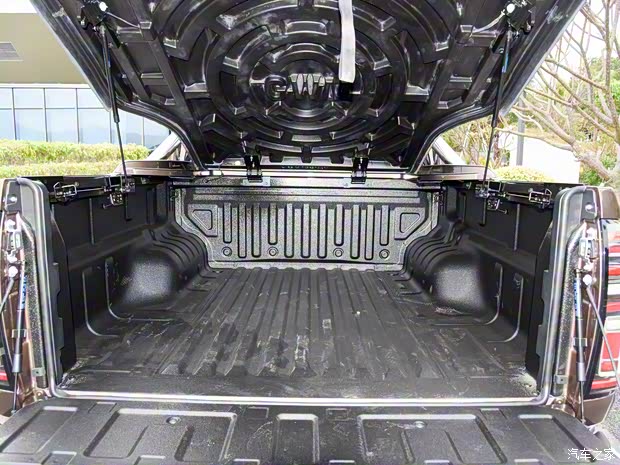 長(zhǎng)城汽車 炮 2021款 2.0T乘用全球版自動(dòng)柴油四驅(qū)尊享型標(biāo)箱GW4D20M