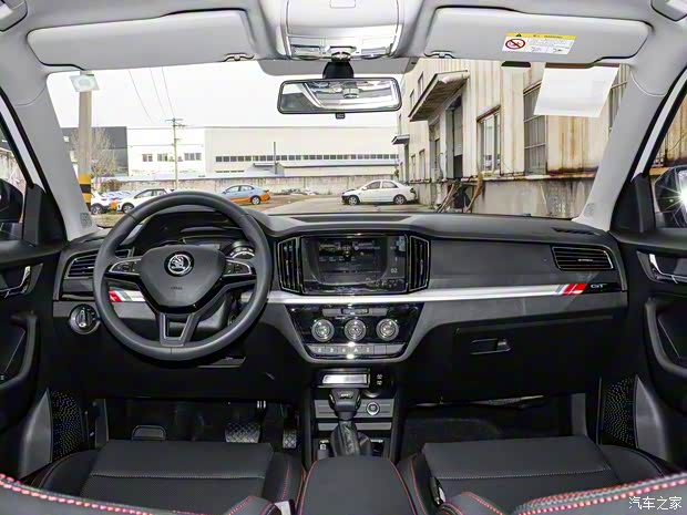 上汽大眾斯柯達(dá) 柯米克 2023款 GT 1.5L 自動(dòng)臻享版