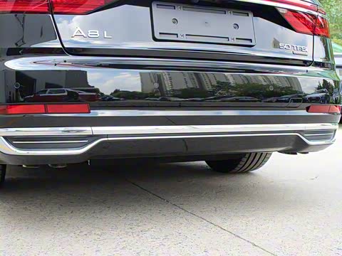 2019款 Plus A8L 50 TFSI quattro 豪华型 2019款 Plus A8L 50 TFSI quattro 豪华型