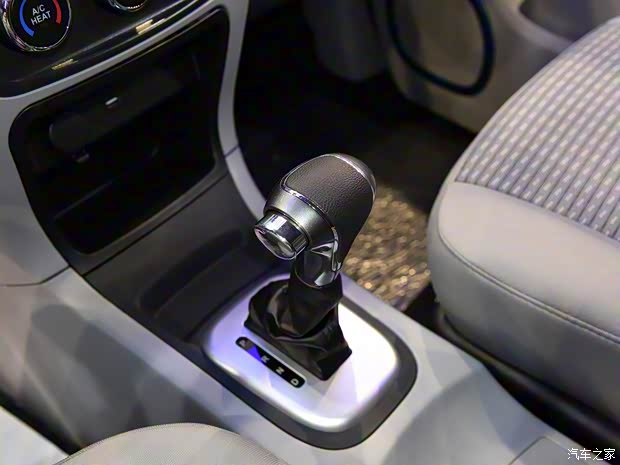 鄭州日產(chǎn) 帥客新能源 2018款 純電動(dòng)乘用車 鄭州日產(chǎn) 帥客新能源 2018款 純電動(dòng)乘用車