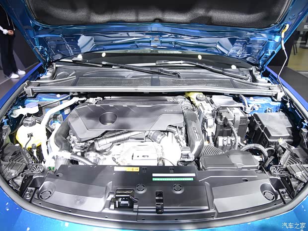 東風(fēng)標(biāo)致 標(biāo)致408X 2023款 高配版