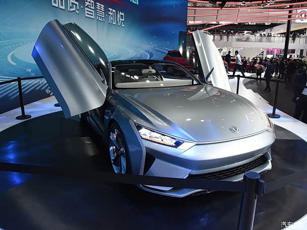 東風(fēng)乘用車 東風(fēng)風(fēng)神e.π 2018款 Concept