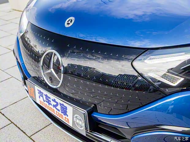 梅賽德斯-EQ 奔馳EQE(海外) 2022款 500 4MATIC AMG Line