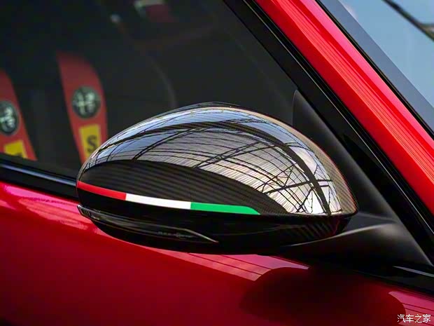 阿爾法·羅密歐 Giulia 2020款 GTAm