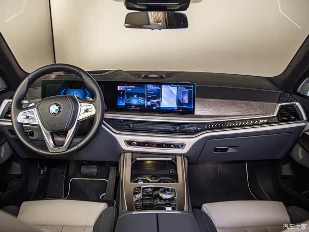 寶馬(進(jìn)口) 寶馬X7 2023款 xDrive40i 歐洲版