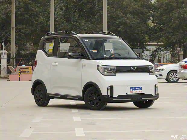 上汽通用五菱 宏光MINIEV 2022款 GAMEBOY 300km 玩咖款