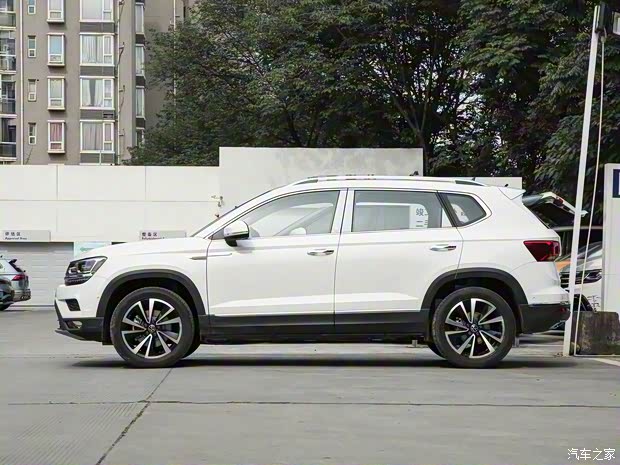 上汽大眾 途岳 2022款 330TSI 四驅(qū)旗艦版