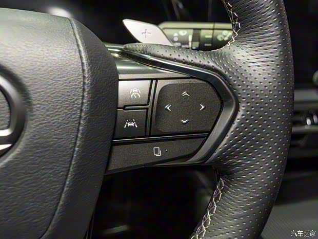 雷克萨斯 雷克萨斯RX 2023款 500h F SPORT Performance 中国台湾版